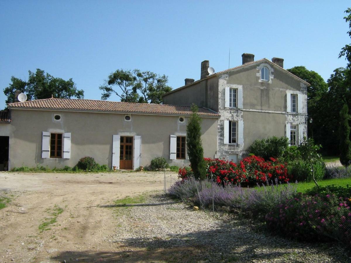 Domaine Les Galards Bed and Breakfast Le Garde Eksteriør billede